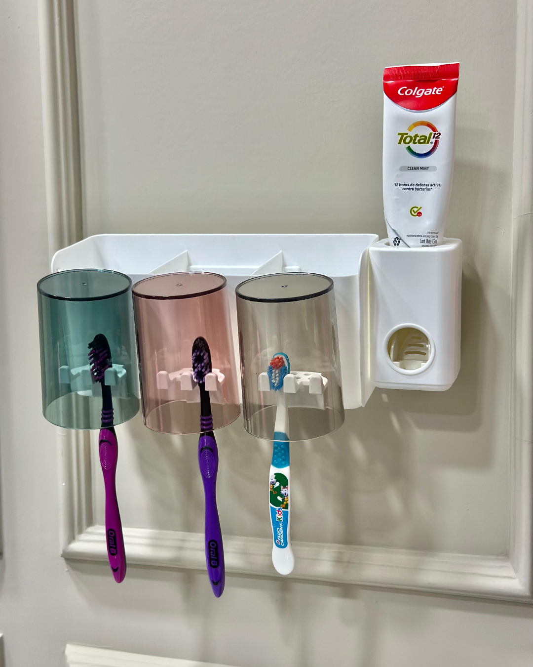 Dispensador de Crema y Organizador de cepillos
